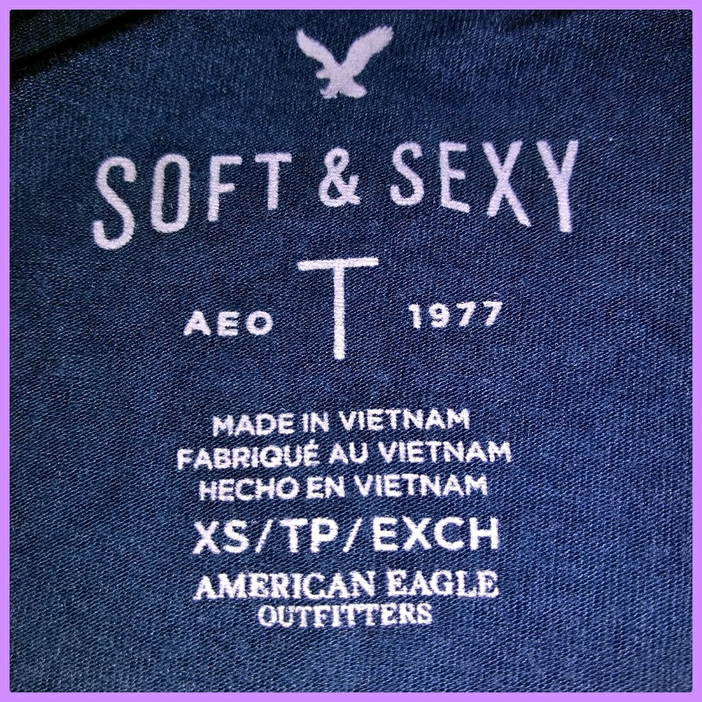 **NWT** American Eagle "Soft &Sexy" Tee - Picture 4 of 4